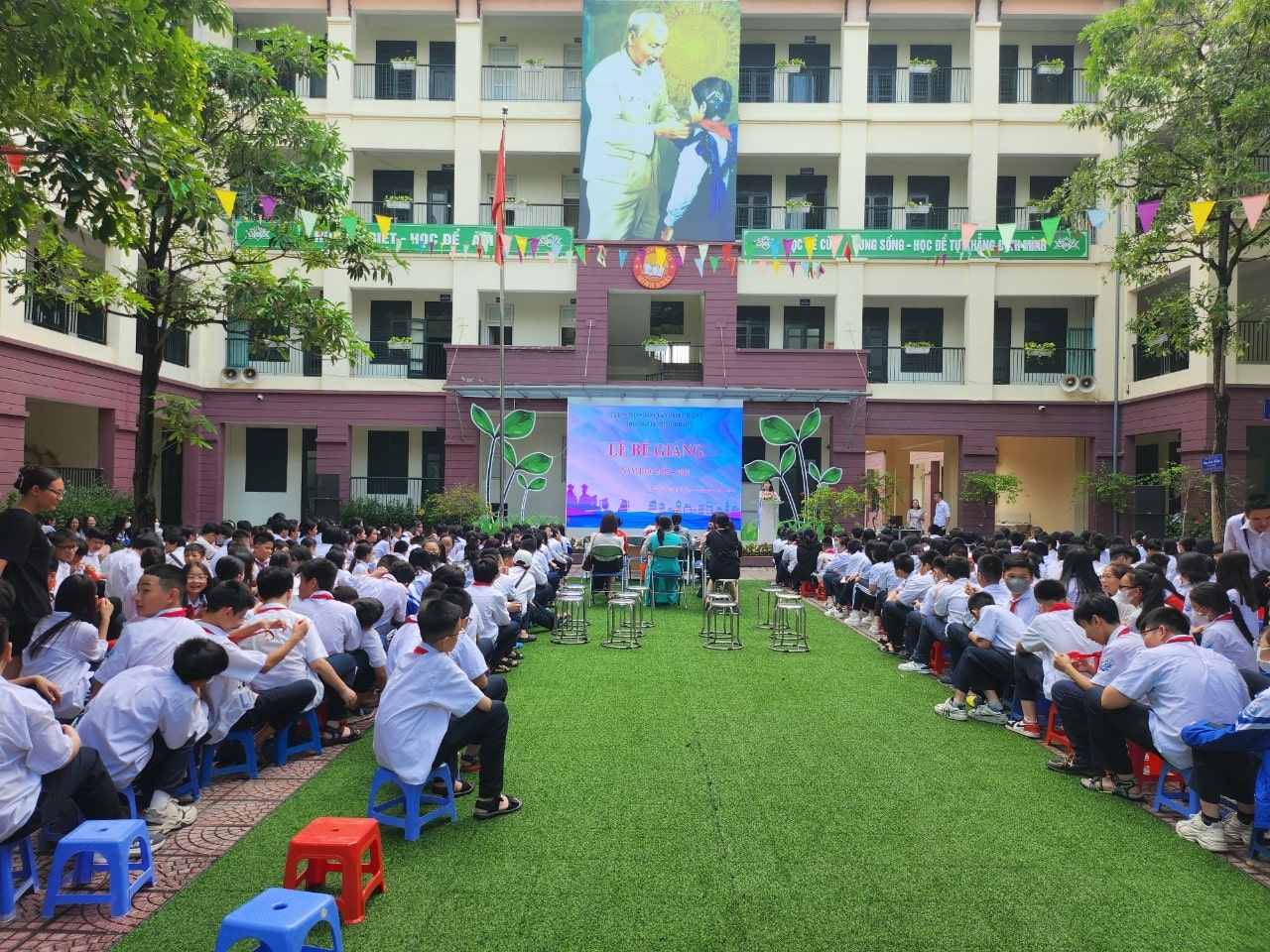 Lễ bế giảng 22-23 (11).jpg