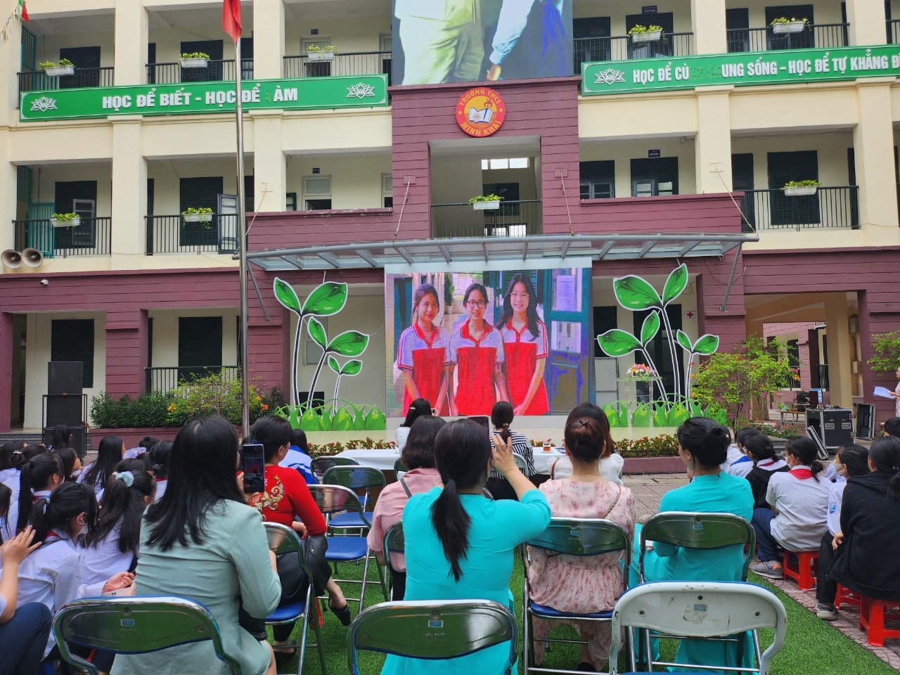Lễ bế giảng 22-23 (7).jpg