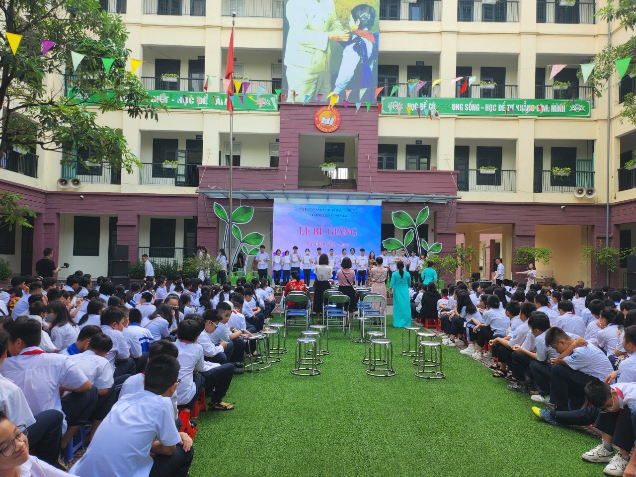 Lễ bế giảng 22-23 (8).jpg